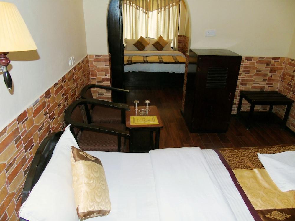 Hotel Trip Pokhara Zewnętrze zdjęcie