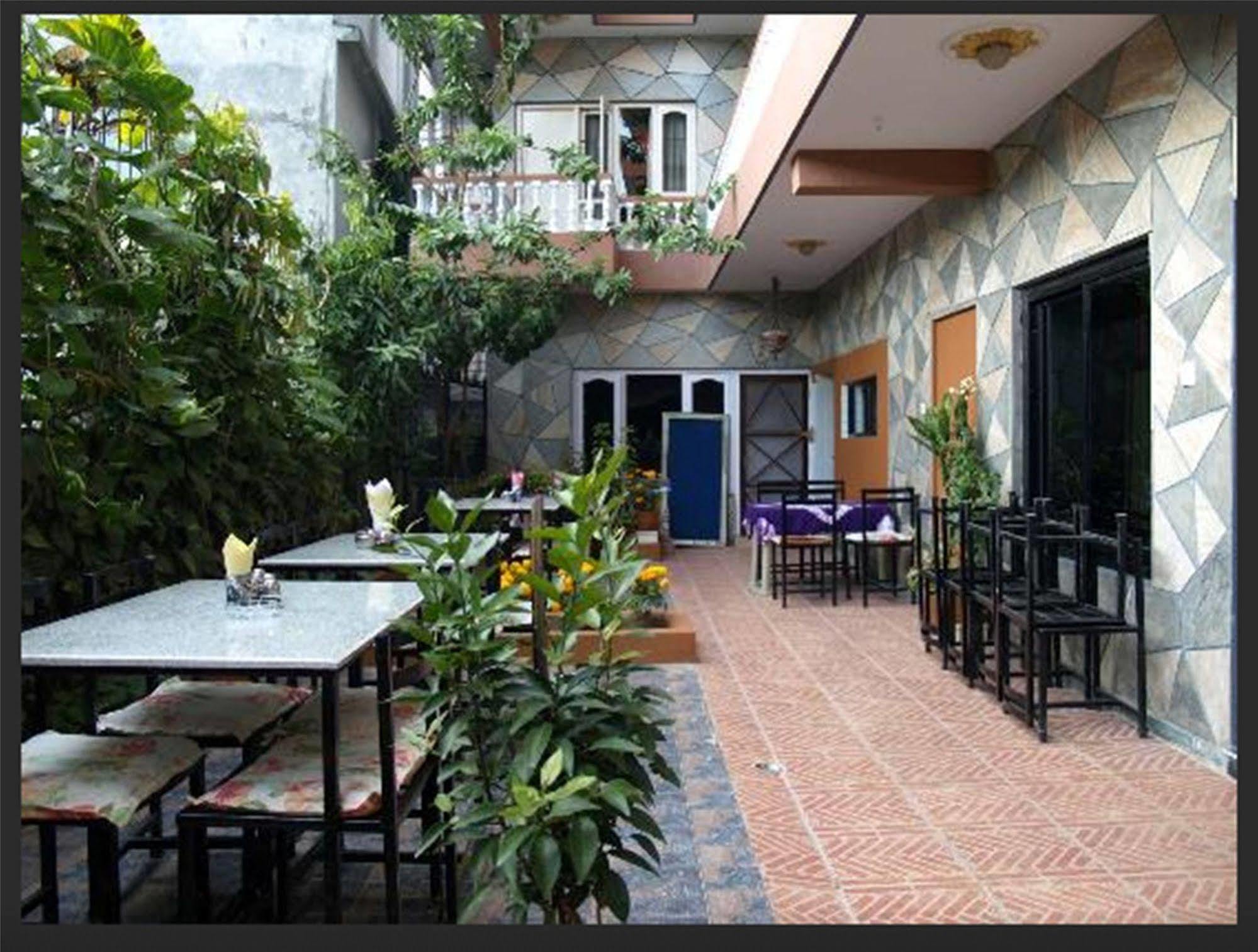 Hotel Trip Pokhara Zewnętrze zdjęcie