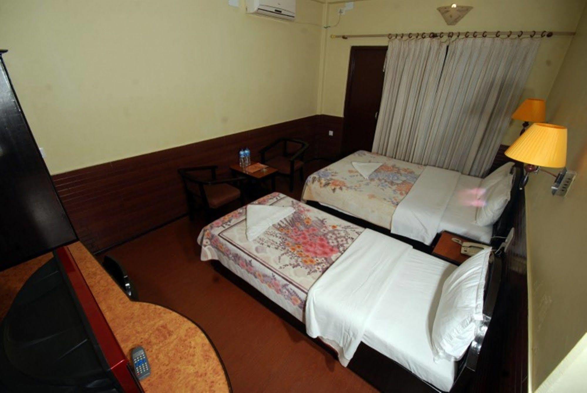 Hotel Trip Pokhara Zewnętrze zdjęcie