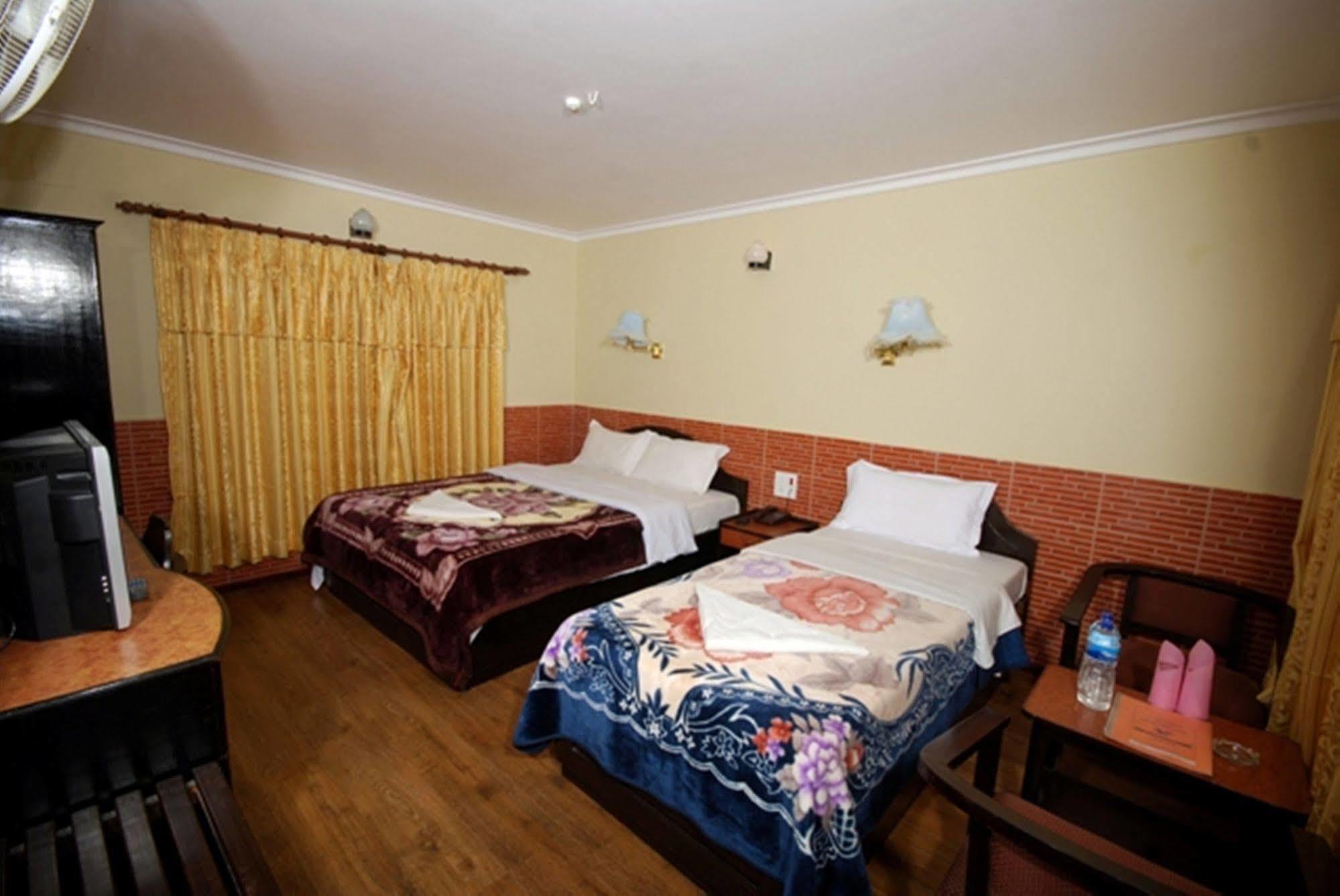 Hotel Trip Pokhara Zewnętrze zdjęcie