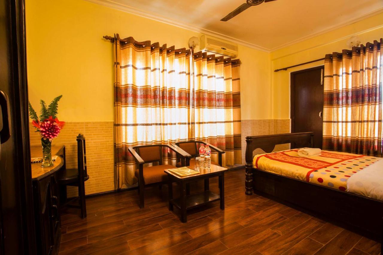 Hotel Trip Pokhara Zewnętrze zdjęcie